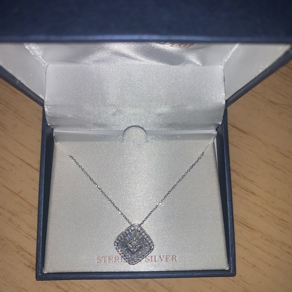 STERLING SILVER NECKLACE - Picture 4 of 6